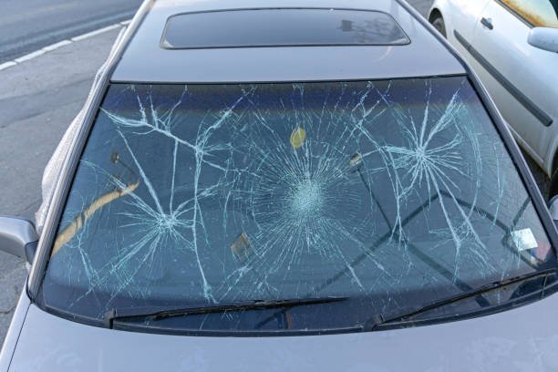 Windshield Replacement Glendale AZ - Get Expert Auto Glass Repair and Replacement Services with Phoenix Mobile Car Glass